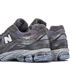 New Balance 2002R Gore-Tex