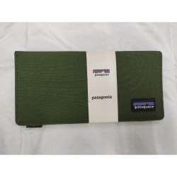 PORTE FEUILLE PATAGONIA VERT